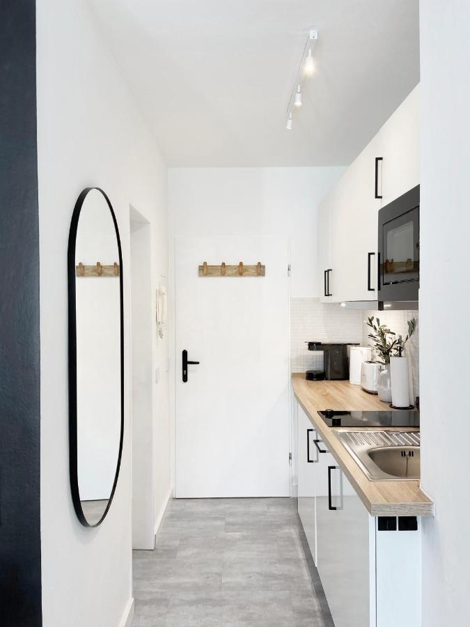 Seaside Rooms - Zentrales Design-Apartment Mit Balkon & Parkplatz - 2 Minuten Zum Strand Timmendorfer Strand Exterior foto