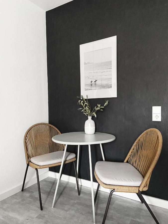 Seaside Rooms - Zentrales Design-Apartment Mit Balkon & Parkplatz - 2 Minuten Zum Strand Timmendorfer Strand Exterior foto